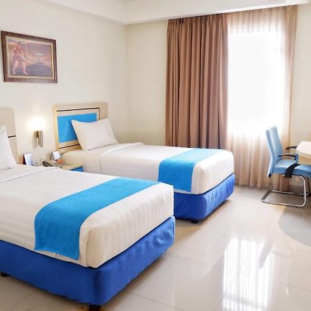 Hotel Brothers Biru Solo Baru Экстерьер фото