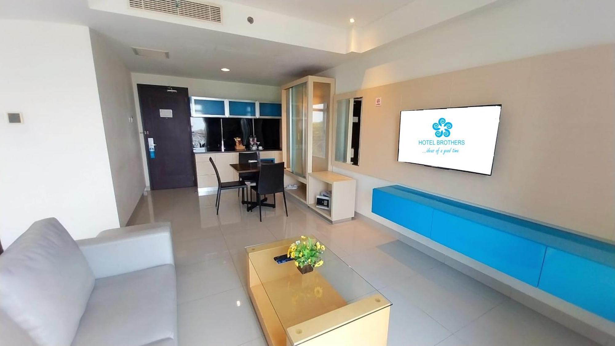 Hotel Brothers Biru Solo Baru Экстерьер фото