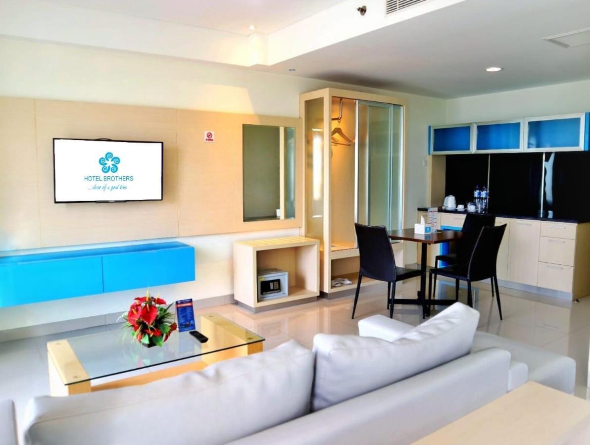 Hotel Brothers Biru Solo Baru Экстерьер фото