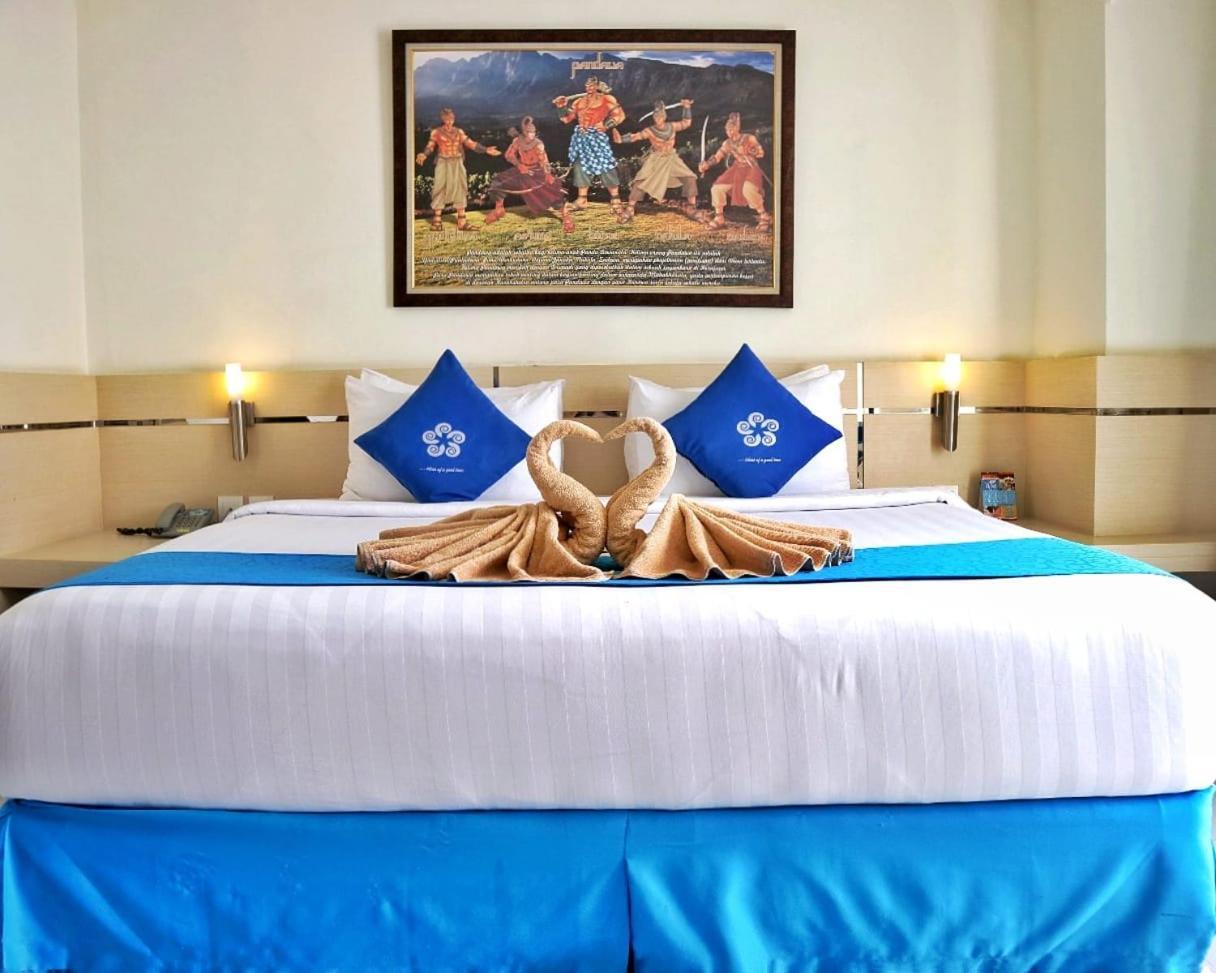 Hotel Brothers Biru Solo Baru Экстерьер фото