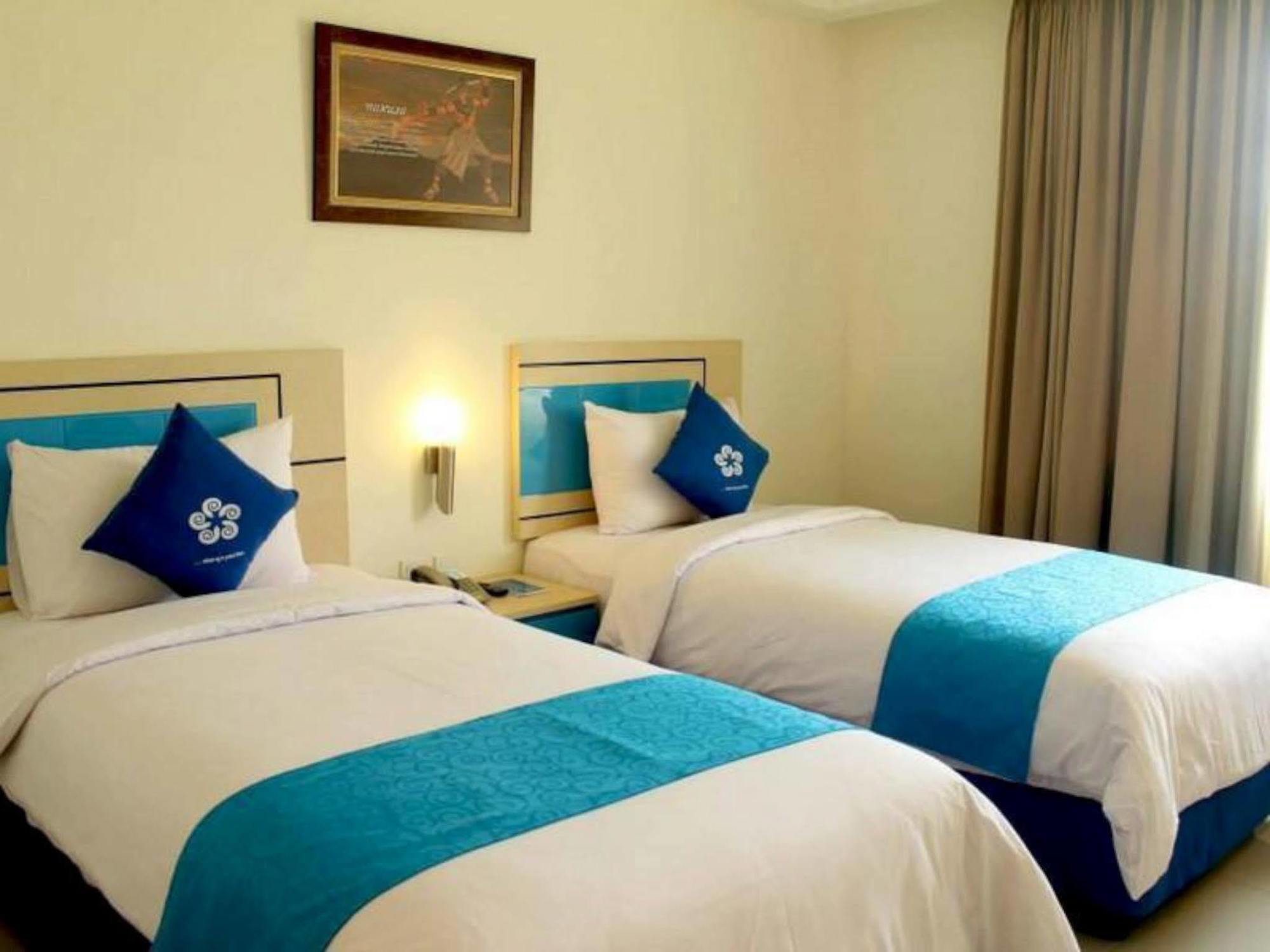 Hotel Brothers Biru Solo Baru Экстерьер фото